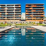 Panoramic Bay And Sea Views - Luxury 3-bed Flat
