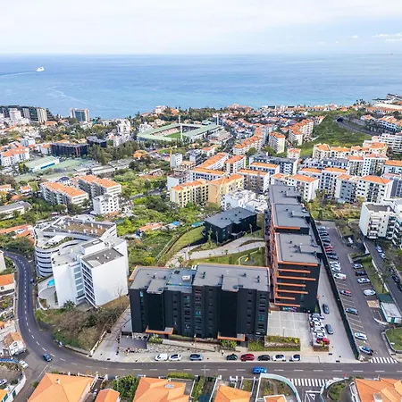 Panoramic Bay And Sea Views - Luxury 3-bed Flat Apartment Funchal (Madeira)