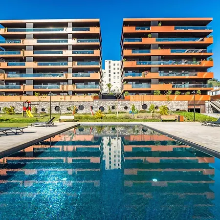 Panoramic Bay And Sea Views - Luxury 3-bed Flat
