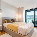 Panoramic Bay And Sea Views - Luxury 3-bed Flat