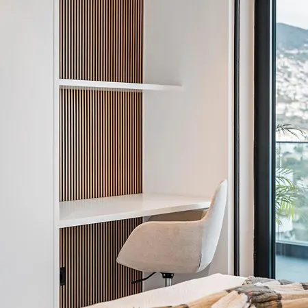 Panoramic Bay And Sea Views - Luxury 3-bed Flat Lägenhet *