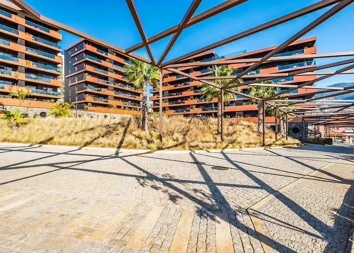 Panoramic Bay And Sea Views - Luxury 3-bed Flat * 丰沙尔