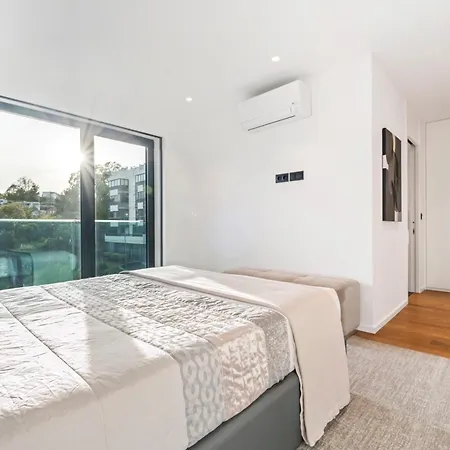 Panoramic Bay And Sea Views - Luxury 3-bed Flat