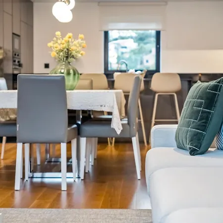 Apartament Panoramic Bay And Sea Views - Luxury 3-bed Flat