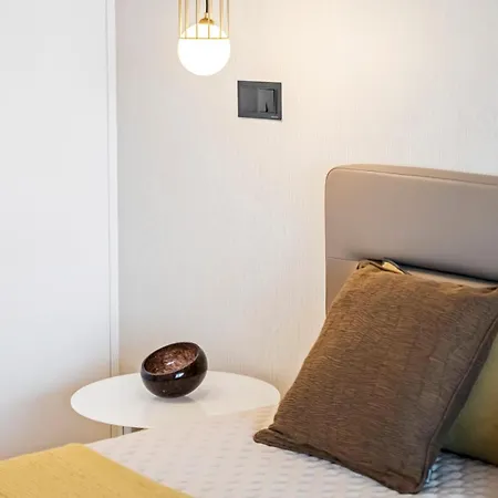 Panoramic Bay And Sea Views - Luxury 3-bed Flat